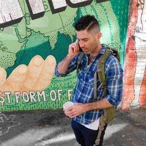 Meet your Posher, Gil